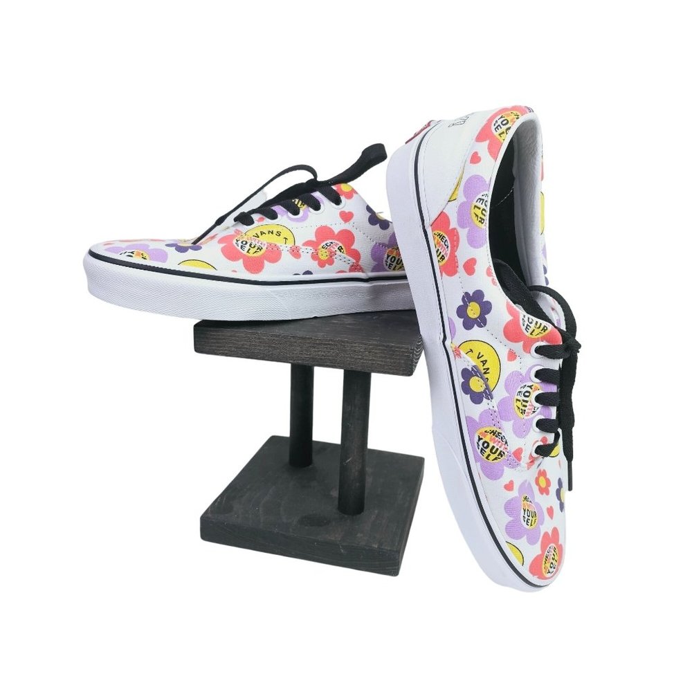 Van's Hey! You're Awesome! Flowers Smiley Check with Your Self, 751505, W12M10.5